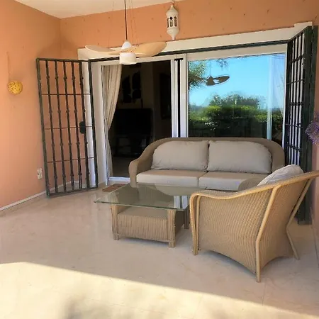 Park Beach Apartment *